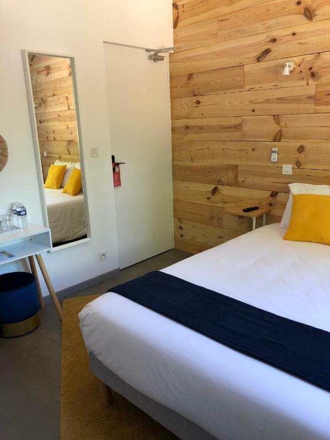 Hotel Du Lac D'Arjuzanx Екстериор снимка